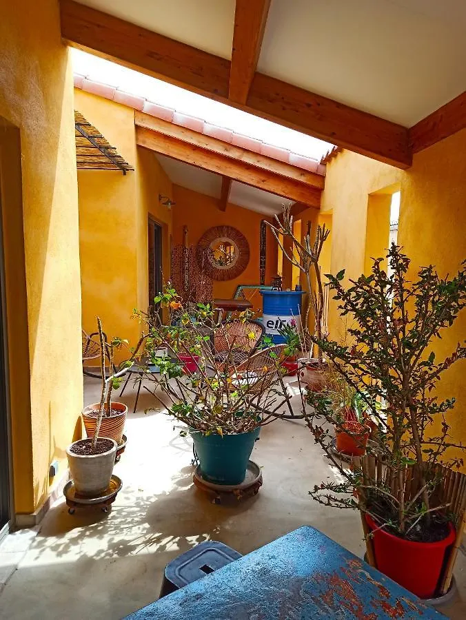 Bed and Breakfast Ô Rêves Ailleurs à Saint-Cyr-sur-Mer 0*,  France